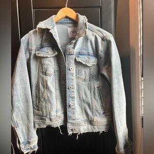 Denim distressed Jean jacket